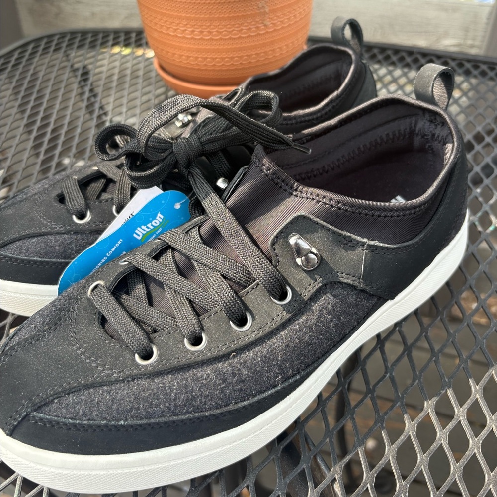 NWT DREW  Men's Buzz skateboarding Sneakers size 8